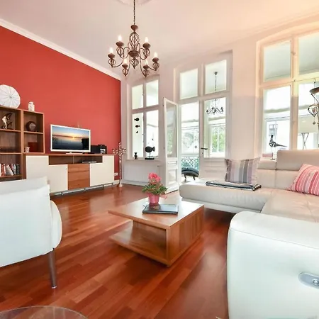 Apartamento Charlottes Hoeh 04 *