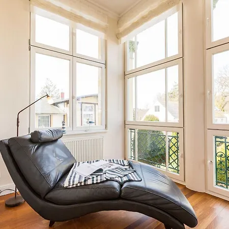 아파트 Charlottes Hoeh 04 제바트헤링스도르프